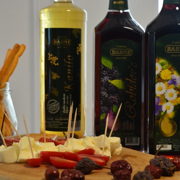 Tasting of liqueurs and spirits at Bahne