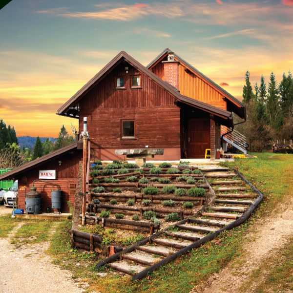 Čohovo estate, distillery Bahne, vendor and producer of Bahne spirits